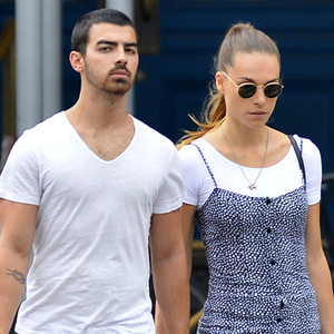 Joe Jonas, Blanda Eggenschwiler Joe Jonas, Blanda Eggenschwiler